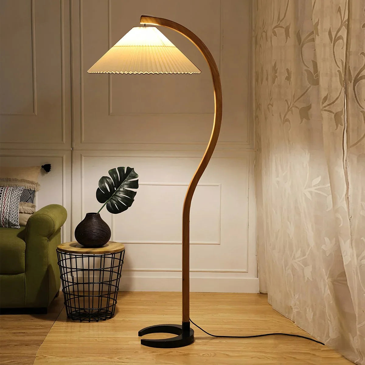 Antizer Caprani Floor Lamp for Living Room