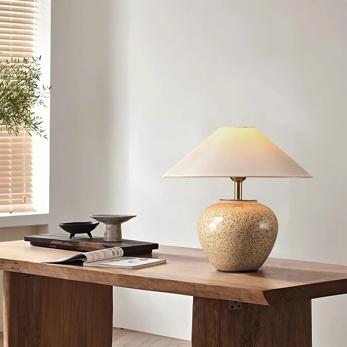 Antizer Glazed Ceramic Table Lamp