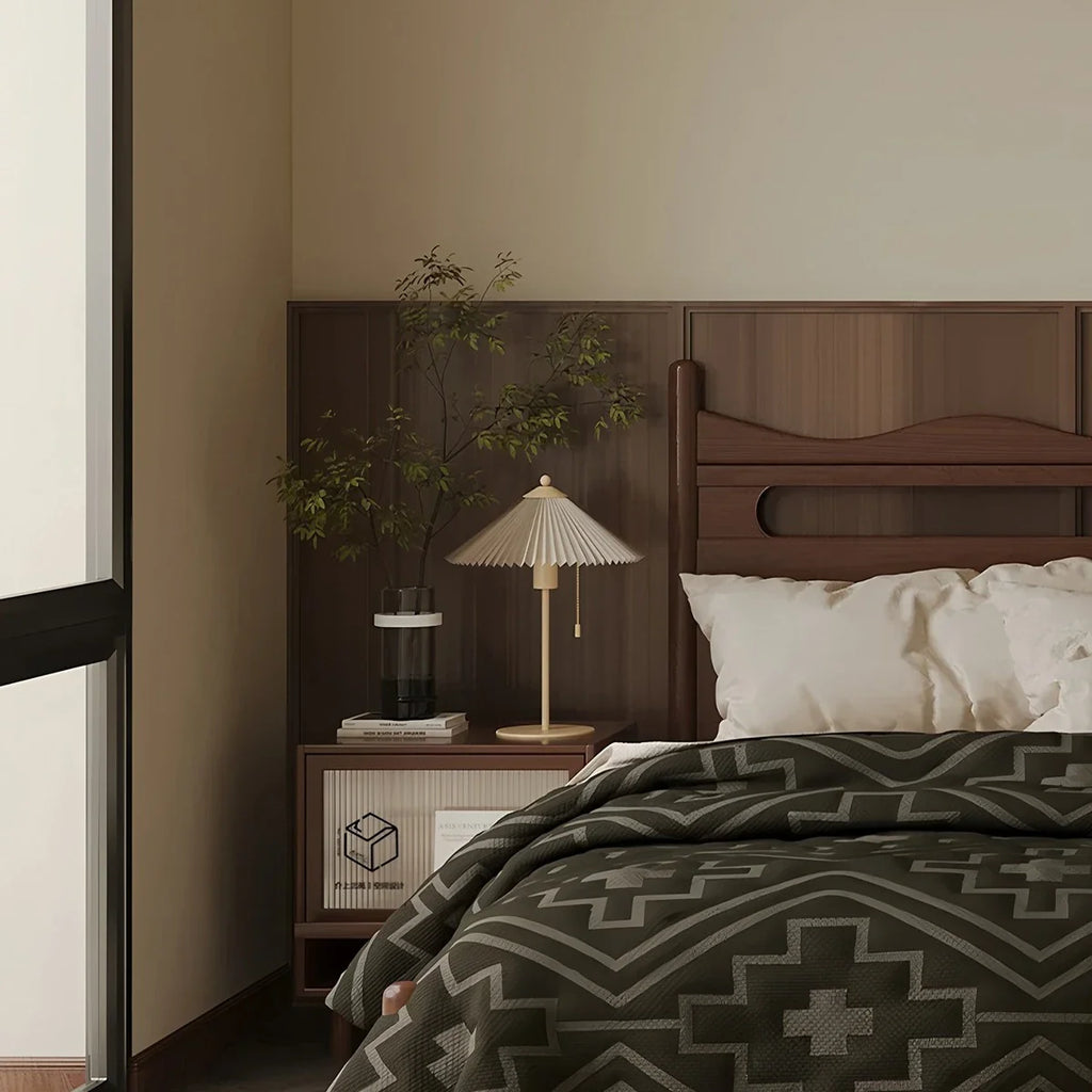 Antizer Perla Pleated Table Lamp for Bedroom